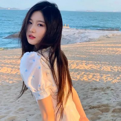 穿越橄榄树林